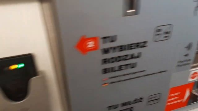 Как доехать в Варшаве с аэропорта до автовокзала "Варшава Заходня" на поезде смотреть онлайн