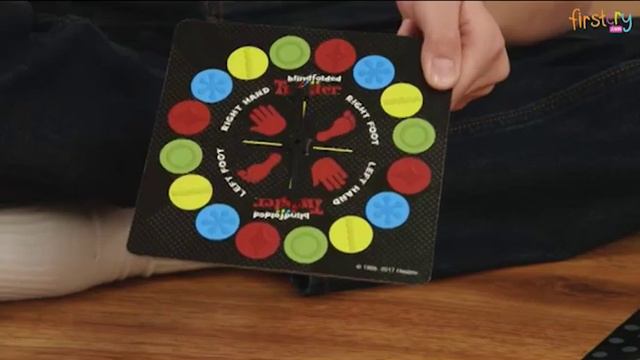 Hasbro Blindfolded Twister Game смотреть онлайн