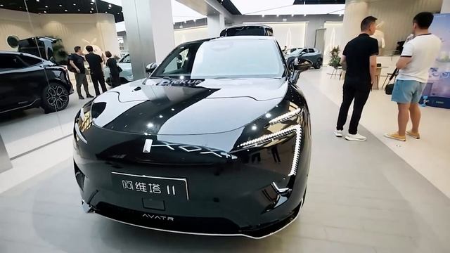 Автомобили из Китая - наше прекрасное будущее. Lotus Eletre примерил на себя смотреть онлайн