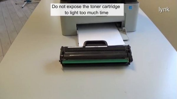 Samsung MLT-D111S Xpress MFP SL-M2070 M2071 M2079 Replace the toner Cartridge