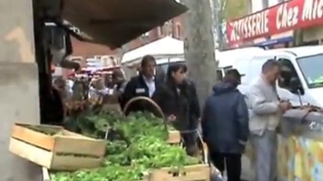 Perpignan, France - Cassanyes Flea Market смотреть онлайн