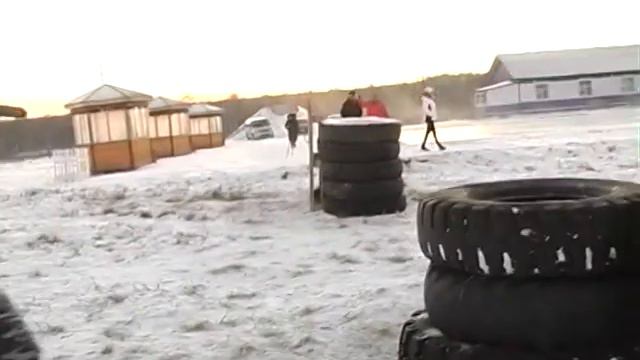 Лыжная база "Юность"- игра лазертаг смотреть онлайн