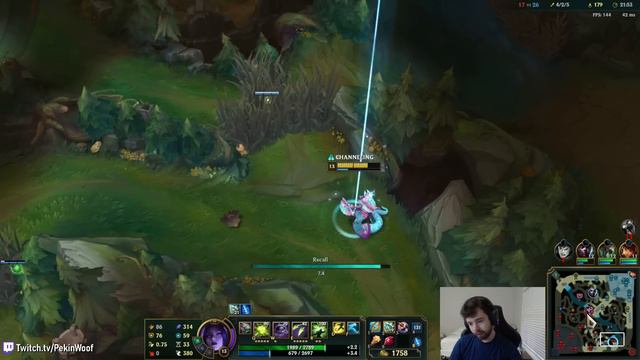 This Aurelion Sol was NOT HAPPY about losing to my Cassiopeia | 13.3 - League of Legends смотреть онлайн