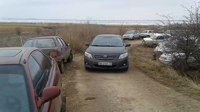 РЫБАЛКА ЗИМНЯЯ НА КАРАСЯ..1000 ЛЮДЕЙ НА ЛЬДУ А ТО И БОЛЕЕЕЕ!!! СМОТРЕТЬ ВСЕМ!!! смотреть онлайн