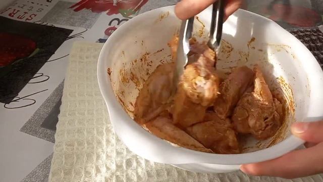 Вкуснее,чем шашлык?Сочные- Куриные крылышки в духовке!!! смотреть онлайн