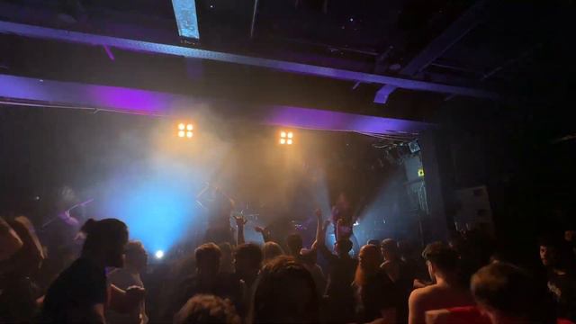 CARNIFEX - Hope Dies With The Decadent @ Willem Twee, Den Bosch - the Netherlands 2022 LIVE смотреть онлайн