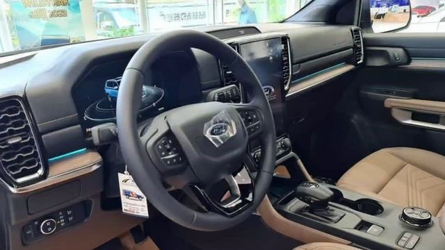 2023 Ford Everest Titanium 4x4 Black Color - Price $79,900 смотреть онлайн