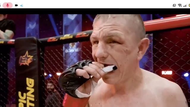 Штребух vs Безумный Паша Полный Бой Эпик Файтинг смотреть онлайн
