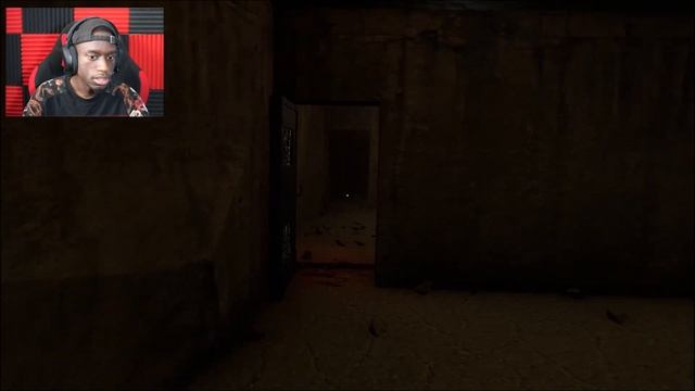 WALLS CLOSING IN .. LITERALLY | NORTHBURY GROVE смотреть онлайн