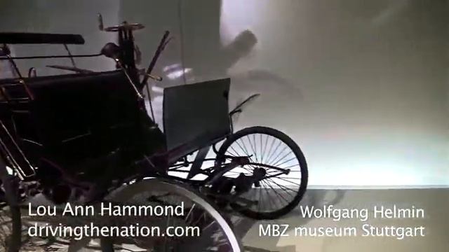 Mercedes-Benz curator in Stuttgart, Germany gave us a guided tour of 19th century vehicles in museu смотреть онлайн