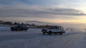 Michelin X-ICE NORTH 4 VS Nokian Hakkapeliitta 10p. Какие шины быстрее на льду? Тест.