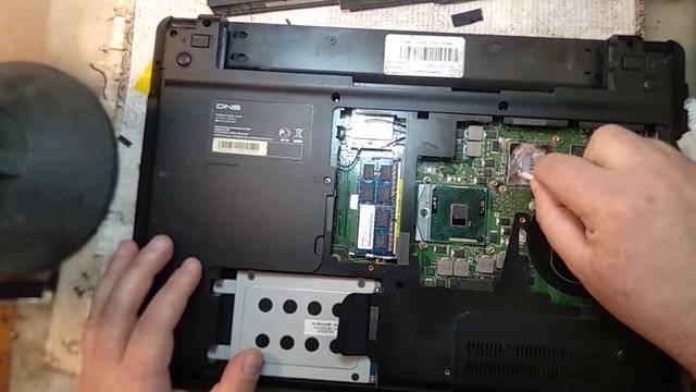 DNS A15FD - Разборка, чистка, замена термопасты за 5 минут!!! смотреть онлайн