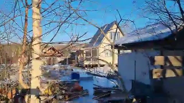 Купили дачу зимой ! 1й день на даче ! смотреть онлайн