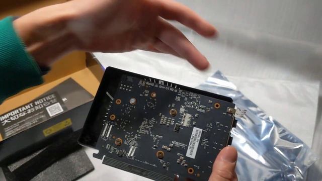 Распаковка Intel graphics ARC A380 смотреть онлайн