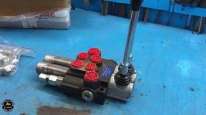 Посылка от гидравлической компании АРИС - гидрораспределитель с плавающим режимом на мототрактор