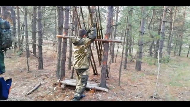 Обустройство простейшей стоянки в лесу.Полезные Совет:№3 смотреть онлайн