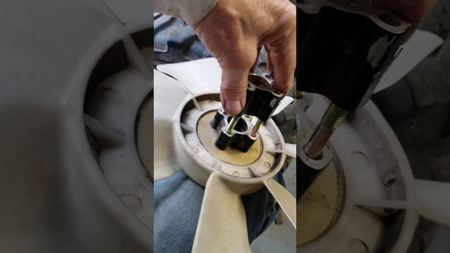 2013 New holland 35 waterpump(5) смотреть онлайн