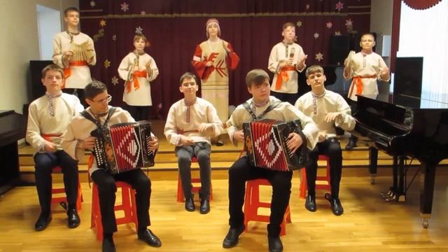 Н. Писарцев "Вариации на тему песни "Златые горы", исполняет Инструментальный ансамбль "Удальцы". смотреть онлайн