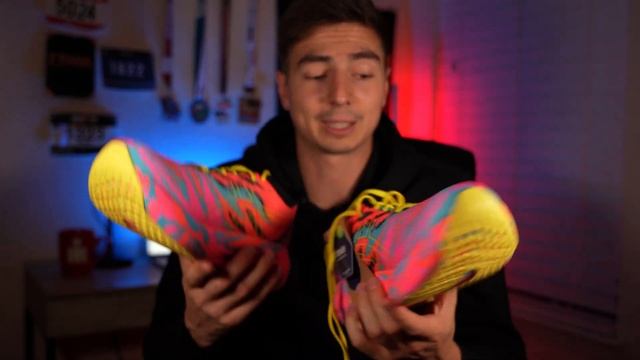 Распаковка ASICS / Беговые кроссовки GEL-NIMBUS 25 смотреть онлайн