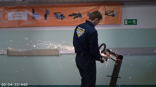 Угон автомобиля клеем - миф или реальность? Как защитить автомобиль от угона в этом случае? смотреть онлайн