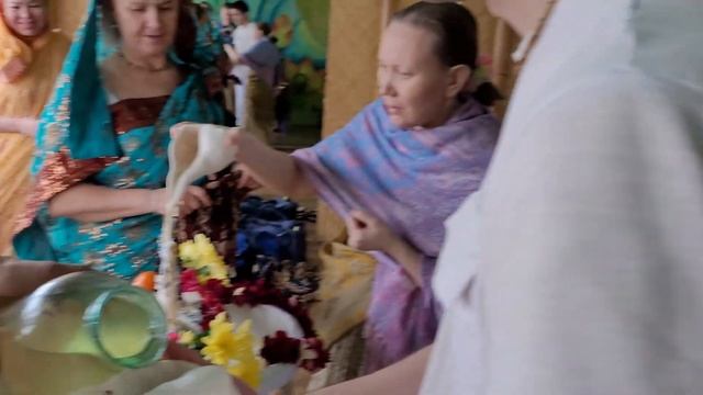 Магнитогорск, Абхишека на 25-летие Явления(Установления) Шри Шри Нитай Ананда Гауранги. смотреть онлайн