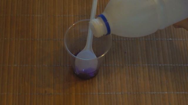 Фиолетовая/синяя разметочная краска своими руками. DIY DYE :)) смотреть онлайн