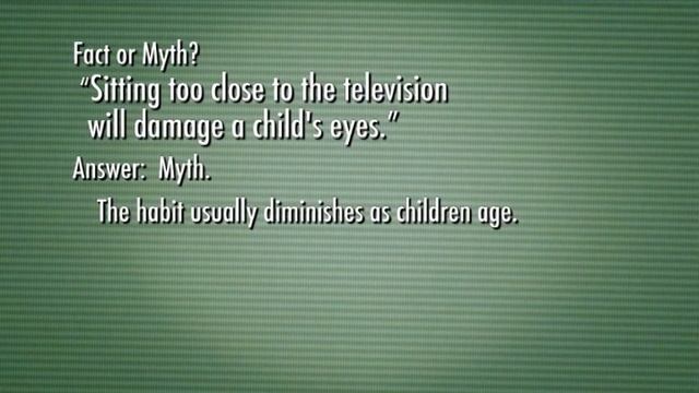 Sitting too close to the TV will damage child's eyes??!! смотреть онлайн