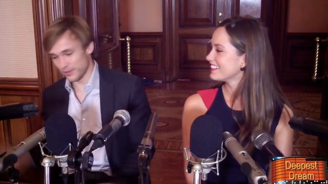 WILLIAM MOSELEY talks Sun, Surf, & Sheepscombe ("The Royals") смотреть онлайн