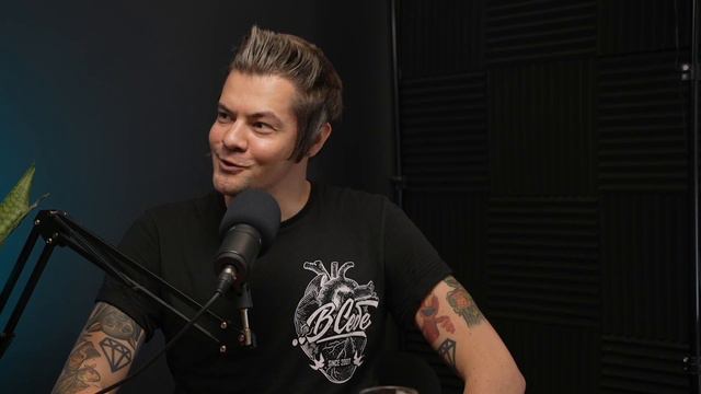 ВИТАЛИЙ БУДЗ NOMERCY RADIO о краже канала, двоемыслие и покупке презервативов/ BACKSTAGECREW подкас