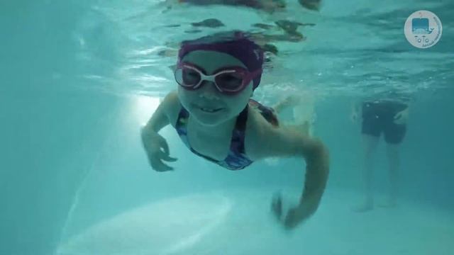 Детское плавание (Элина, 3,5 года) смотреть онлайн