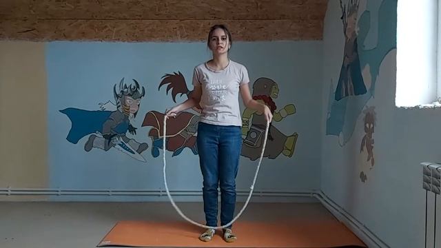 Учимся прыгать на скакалке (Крест на крест)