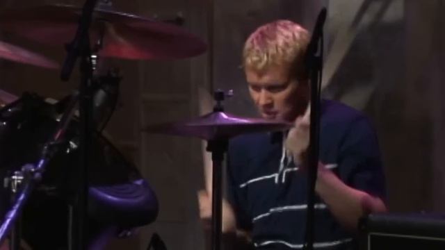 Foo Fighters' Network TV Debut: "This Is A Call" | Letterman смотреть онлайн