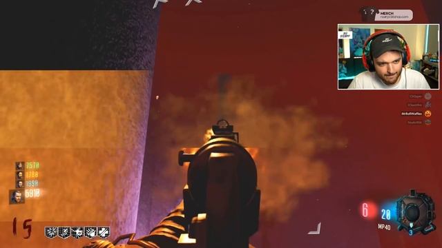 VISITING A HAUNTED HOUSE IN CALL OF DUTY ZOMBIES... смотреть онлайн