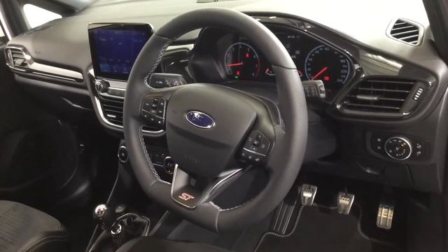 Ford Fiesta ST 2020 Frozen White Stk Number - WY3Q смотреть онлайн