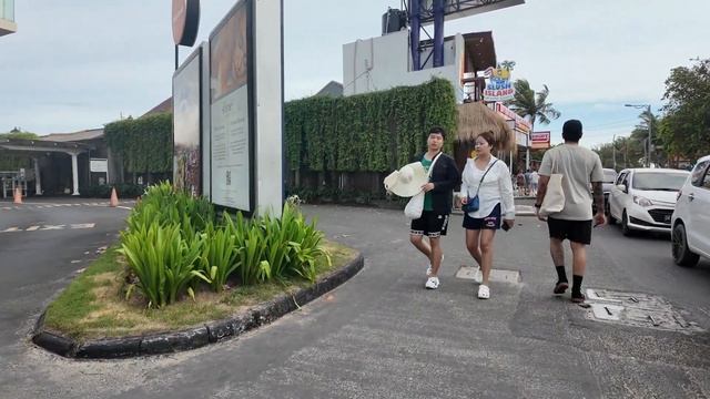 ARABICA Coffee Beachwalk Mall - Walk tour [4K] w/ Dji Pocket 3 смотреть онлайн