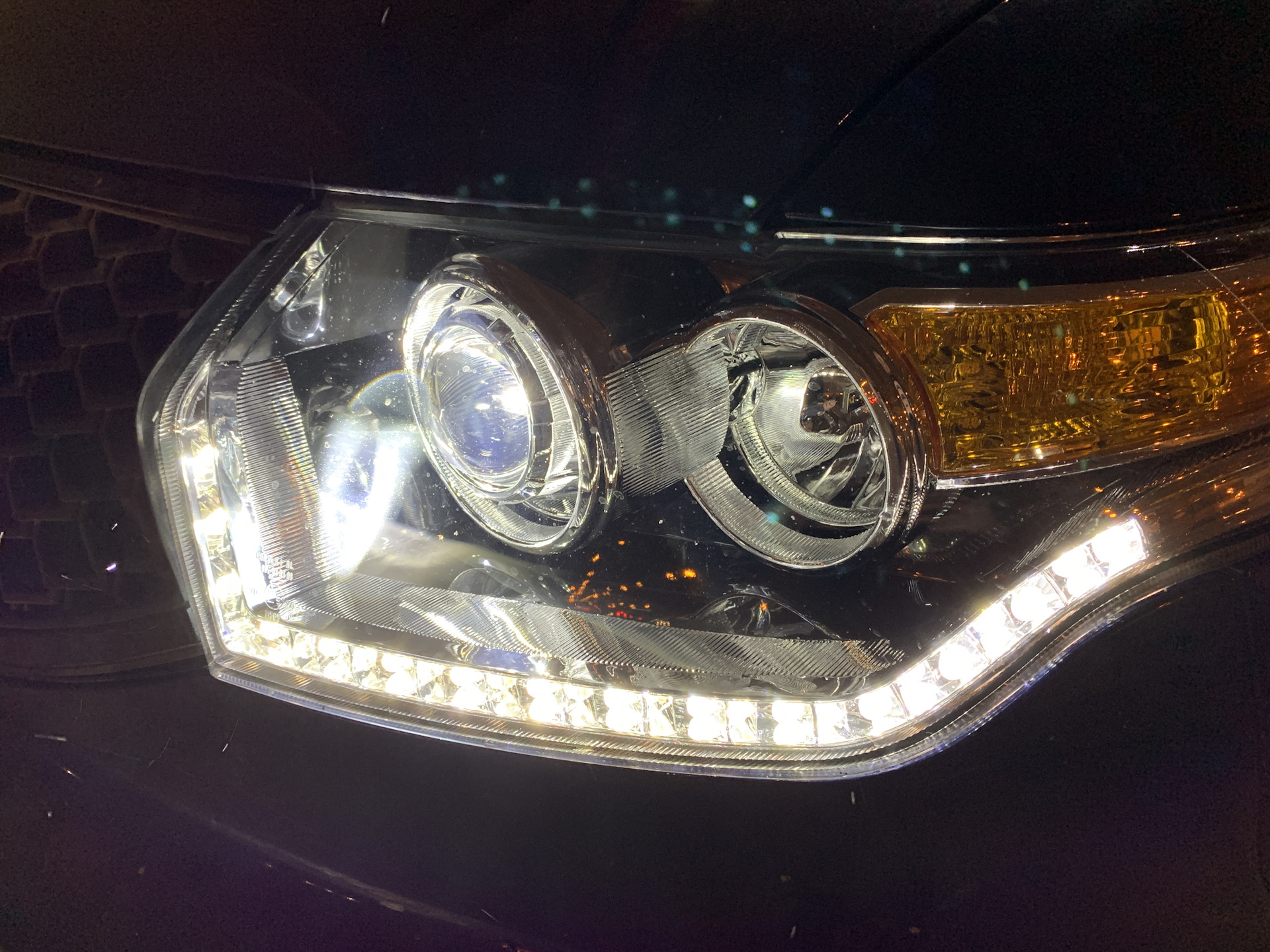 Главный секрет замены лам в фарах автомобиля УАЗ Патриот смотреть онлайн