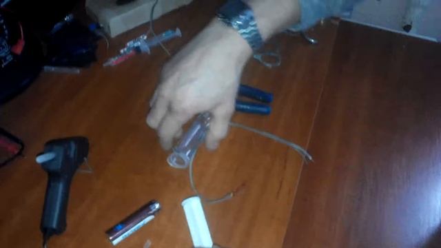 Держатель батареек своими руками смотреть онлайн