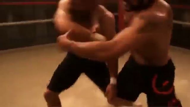 Бой Юрий Бойко под песню Eminem смотреть онлайн