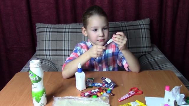 Пьем Клей Едим Блокнот и Краски Делаем съедобные принадлежности для школы смотреть онлайн
