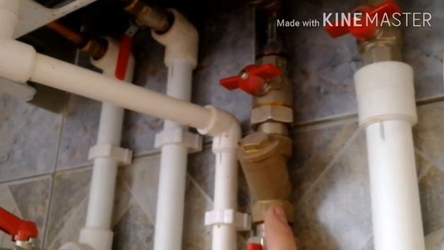 Обзор квартиры в г. Ковров с поквартирным отоплением установлен котёл. BAXI Nuvola-3 Comfort 240 Fi смотреть онлайн