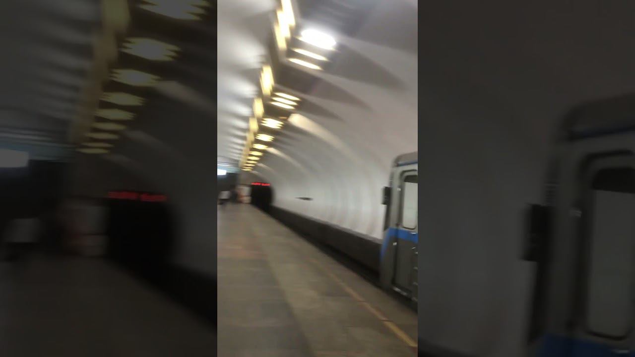 Прибытие поезда на станцию Ленинская города Нижнего Новгорода смотреть онлайн