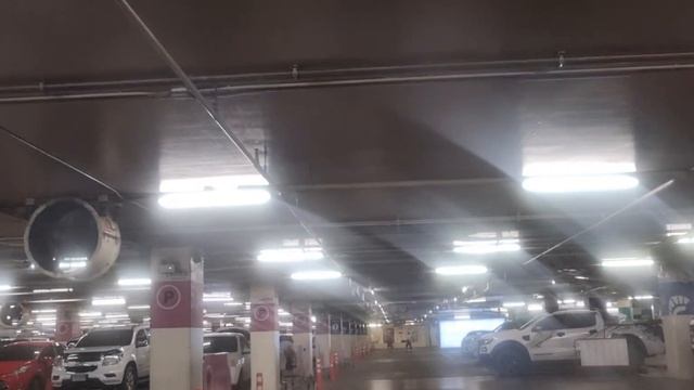 Phuket: Central Festival Phuket Stadt. смотреть онлайн