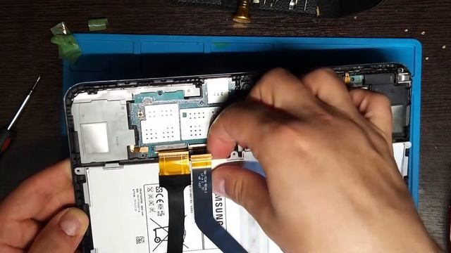 Замена батареи на планшете samsung Tab 4 смотреть онлайн