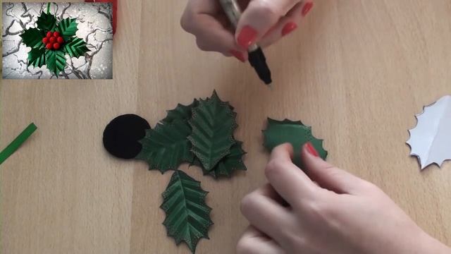 Christmas tree toy DIY / Новогодняя игрушка своими руками, Tannenbaumschmuck, Ilex aquifolium смотреть онлайн