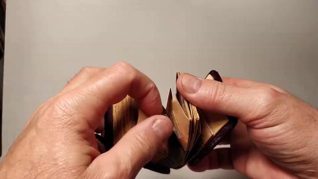 Mini Pop-up Book "Carousel of Miracles" смотреть онлайн