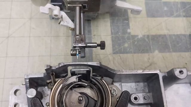 What is a Bobbin Winder Stopper? And how NOT to Adjust it смотреть онлайн