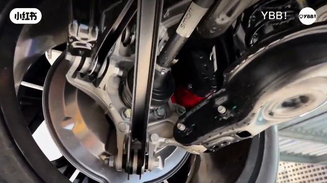 smart #1 - looking at the underside of the Brabus смотреть онлайн