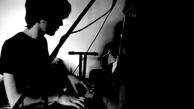 Blue Skies - Alone Again смотреть онлайн