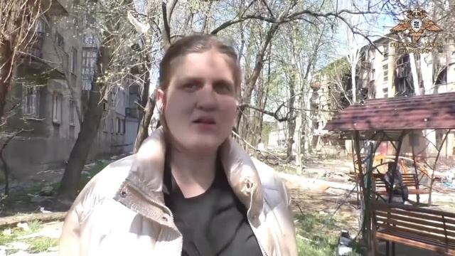 Жители Мариуполя: Азовцам было все равно в кого стрелять смотреть онлайн