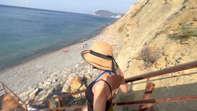 34 августа. Черное море. Новороссийск. Чилимся в Широкой Балке. Нервная лестница #love #live #like смотреть онлайн